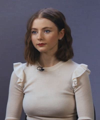 File:Thomasin McKenzie during an interview, November 2019.png - Wikimedia Commons