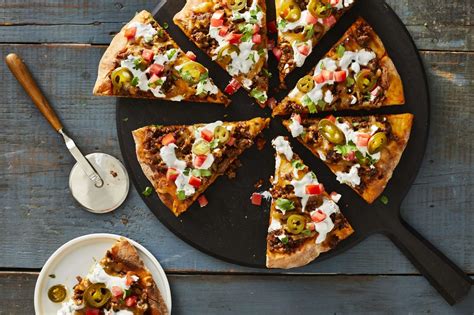 How To Make Pizza Hut Taco Pizza At Home - Cooking Fanatic