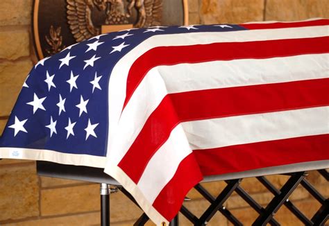 5 Facts on Veterans Burial Flags | St Charles Monuments