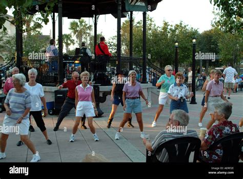 Dancing in the town square at Spanish Springs mid Florida fl USA Stock ...