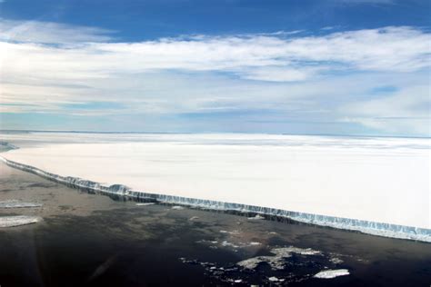 Iceberg, Antarctic - Most Beautiful Picture