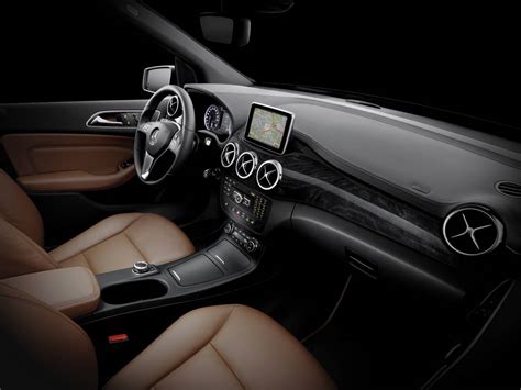 News - Mercedes-Benz Reveals New B-Class Interior