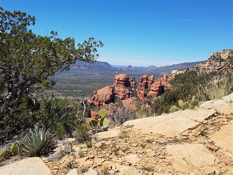 Hiking Bear Mountain, 1st Peak - 2nd Peak