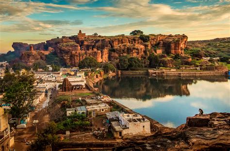 Badami Images - Badami Cave Temples Stock Photos | Karnataka Tourism