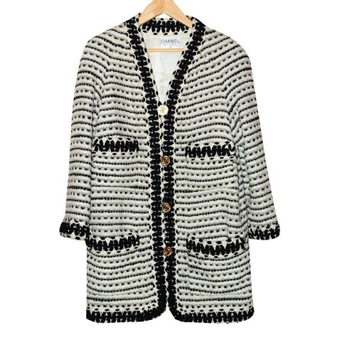 Chanel Tweed jacket Black Eggshell Silk Wool ref.86318 - Joli Closet