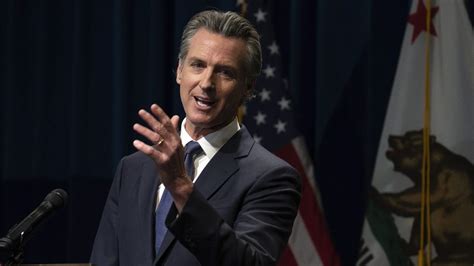 Newsom: Democrats should be ‘worried’ about third-party candidates