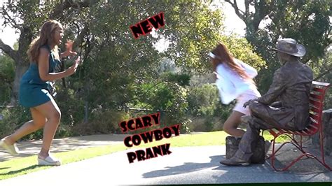 [Funny Friday] Cowboy_prank. Best cowboy prank in Australia best Statue prank. lelucon statue ...