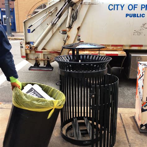 How a ‘Smart’ Trash Bin Can Transform City Garbage Collection - WSJ