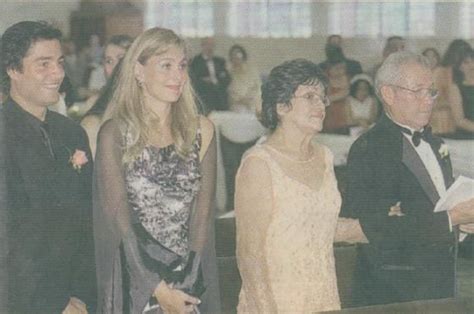 Chayane, Marilisa, doña Irma Arce y Don Quintino Figueroa en la boda de Elliot, hermano de Chayanne.