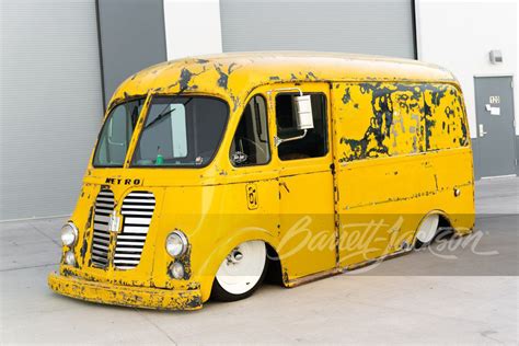 1957 INTERNATIONAL METRO CUSTOM VAN