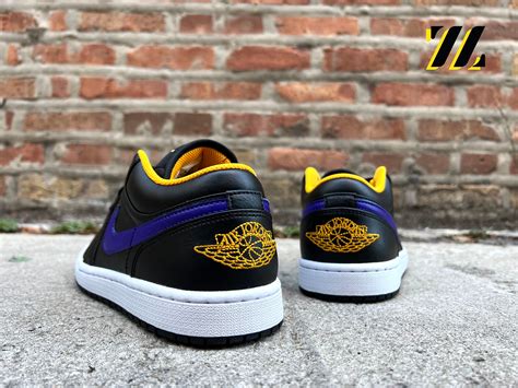 Men’s Air Jordan Retro 1 Low – SUCCEZZ BY B&VDOT