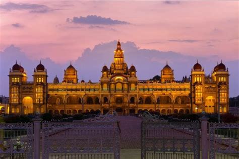 Mysore Palace - Images, Timings, History & Entry Fee | MakeMYTrip