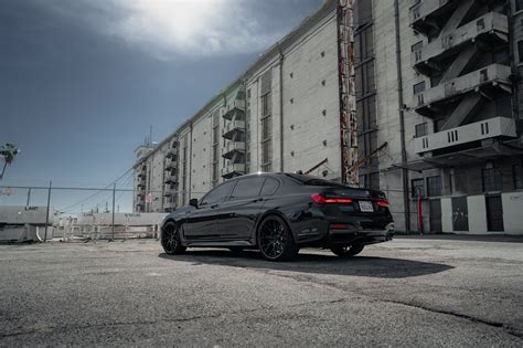 2020-bmw-750i-x-drive-bdf18-gloss-black-high-res-10 - Blaque Diamond Wheels