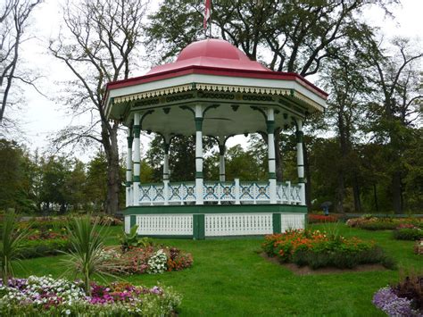 Free Stock Photo 6771 Bandstand or garden gazebo | freeimageslive