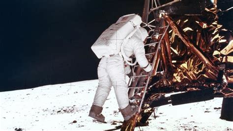 Armstrong walks on moon - Jul 20, 1969 - HISTORY.com