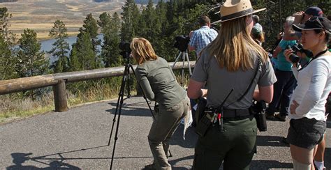 Yellowstone Rangers Conduct Traffic Checkpoints - Yellowstone Insider