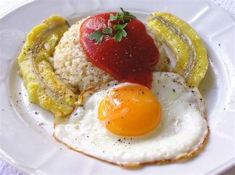 Arroz Cubano: Easy Cuban Rice Recipe