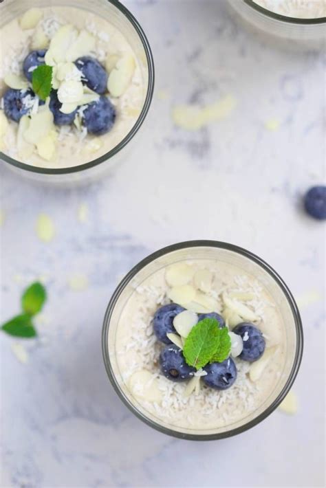 Quinoa pudding with vanilla, coconut milk and fresh berries [VeGaN ...