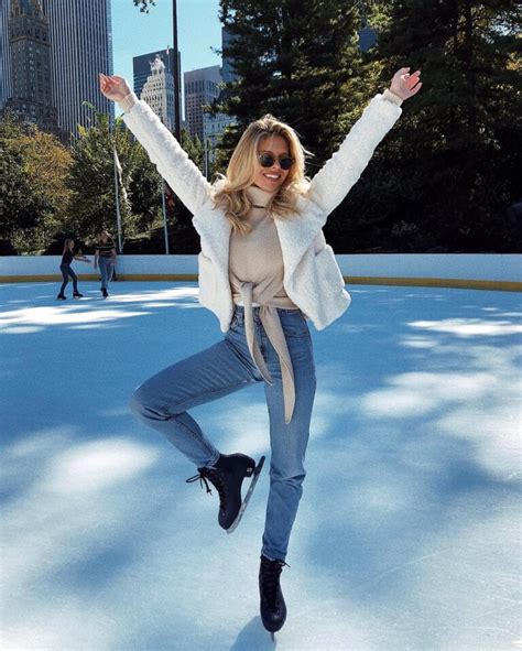 What to Wear Ice Skating: Practical and Style Advice for Skating, Plus Outfit Ideas - Lux & Concord