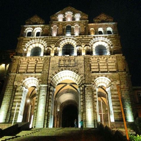 Cathédrale Le Puy en Velay | Cathedral, Iglesias, Church