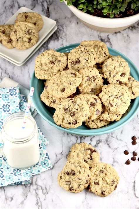 Dish Pan Cookies {One Bowl - No Mixer} - Miss in the Kitchen