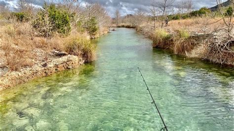 CREEK Fishing Clear TEXAS Water for BIG BASS!! - YouTube