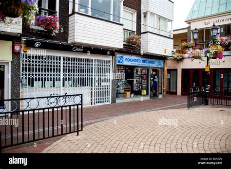 Brighton Square Shopping Centre Stock Photo - Alamy