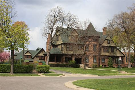 Mansions in Detroit's Historic Boston-Edison District | Mansions ...