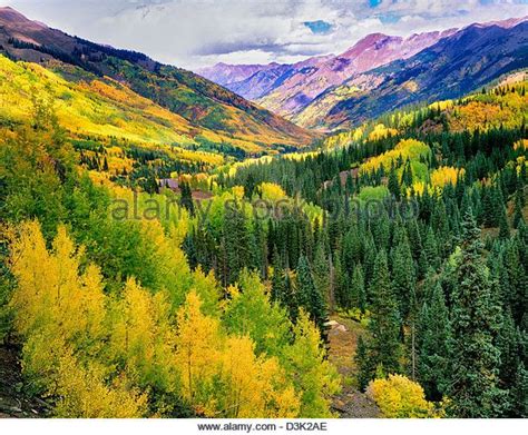 Red Mountain Pass Stock Photos & Red Mountain Pass Stock Images | Red ...