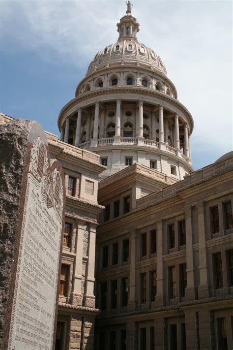 MaritimeQuest - Ten Commandments Monument, Austin, Texas