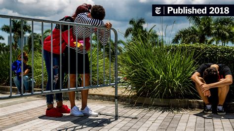 XXXTentacion Is Mourned by Thousands at a Memorial in Florida - The New York Times