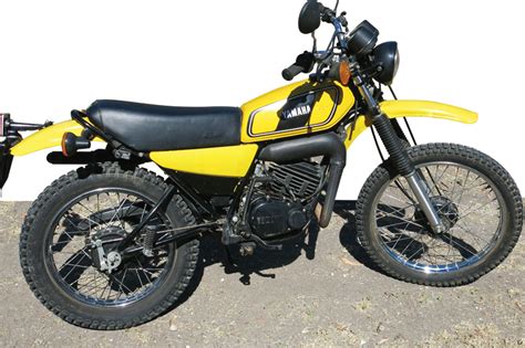 Retrospective: 1977-1981 Yamaha DT125 MX | Rider Magazine