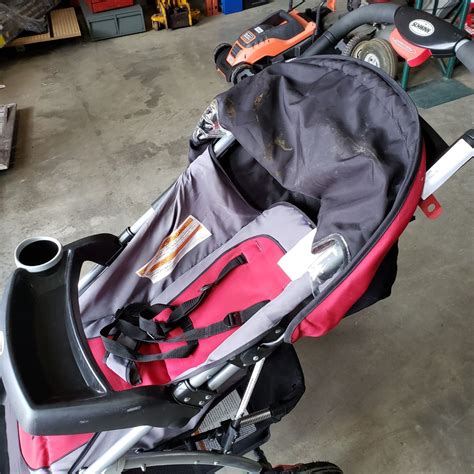 SCHWINN JOGGING STROLLER - Big Valley Auction