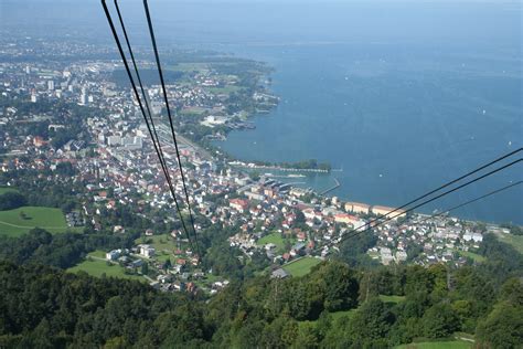 File:Bregenz-pfaenderbahn-viewoncity.jpg - Simple English Wikipedia ...