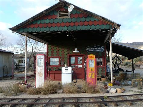 Life at 55 mph: Ghost town of Chloride, Arizona (click here for more info)