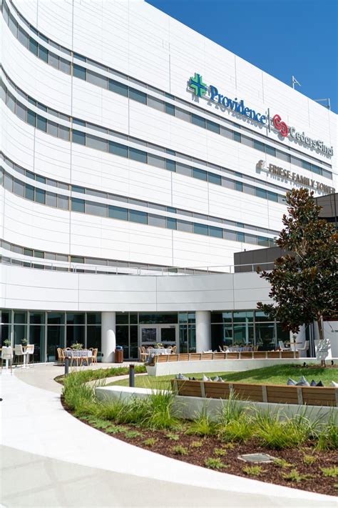 Providence Cedars-Sinai Tarzana's new hospital tower set to debut October 1 | Urbanize LA