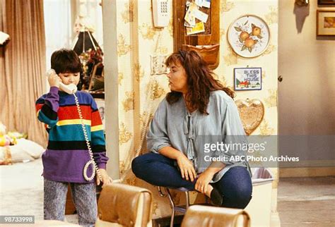 173 Roseanne Barr 1992 Stock Photos, High-Res Pictures, and Images ...