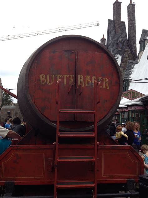 Harry Potter's Butterbeer Universal Studios Orlando FL The Wizarding World Universal Studios ...