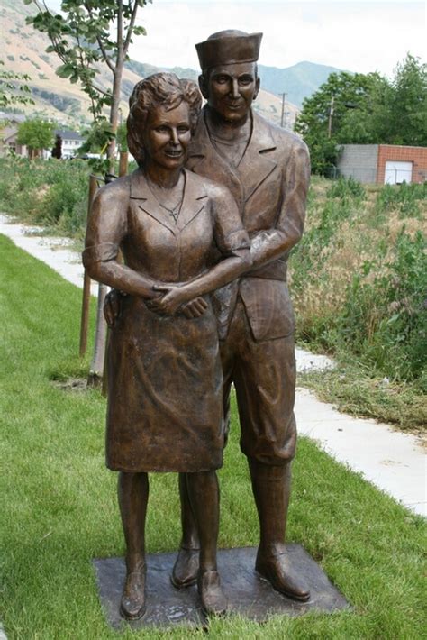 Big Statues Begins Work on a Bronze Sculpture for a Mahatma Ghandi ...