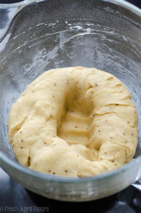 Italian Anise Bread | Recipe | Anise bread recipe, Italian easter bread, Bread recipes sweet