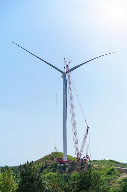 Premium Photo | Wind turbine under construction