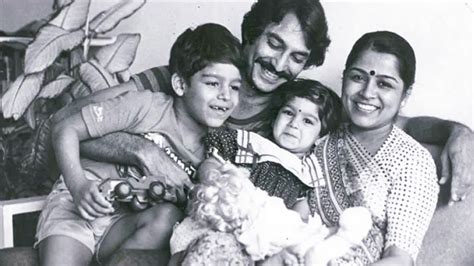 Bollywood Actor Suresh Oberoi With His Wife and Children | Parents ...