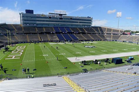 UConn football could have largest crowd in seven years for opener