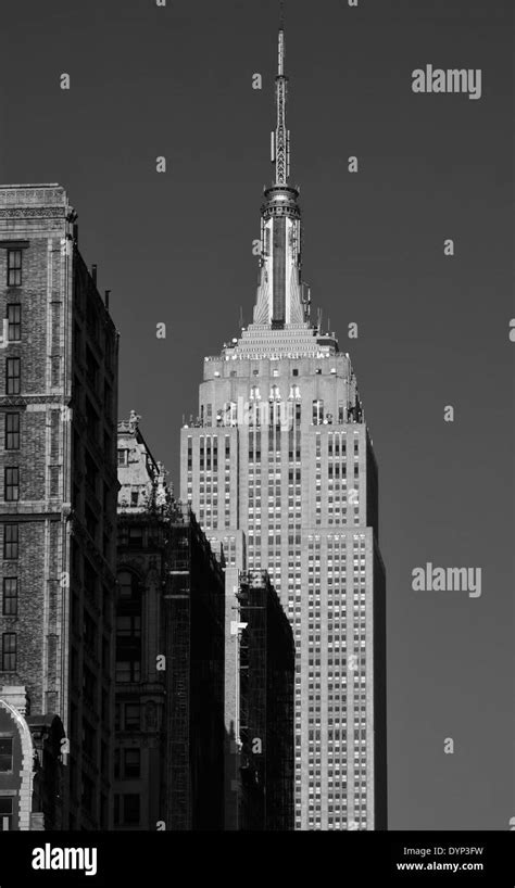 Empire state building new york Black and White Stock Photos & Images - Alamy