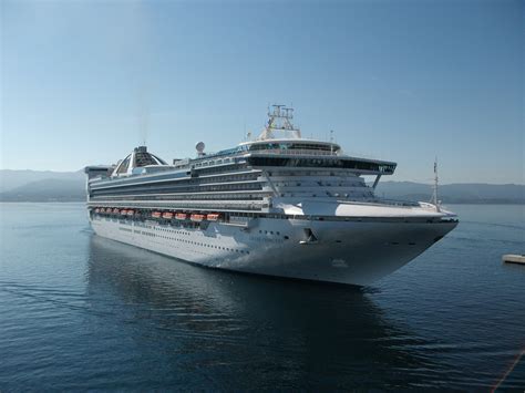 Grand Princess - description, photos, position, cruise deals