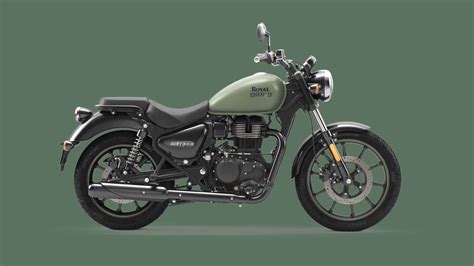 Royal Enfield Meteor 350 2023: novità, differenze, nuovi colori