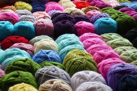 Whole Sale Woolen Rolls Markets list in Delhi Location - Happiness ...