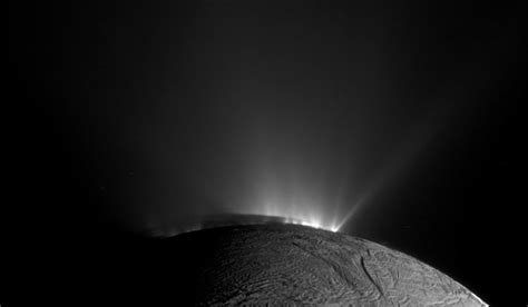 Complex Organics Molecules are Bubbling up From Inside Enceladus ...