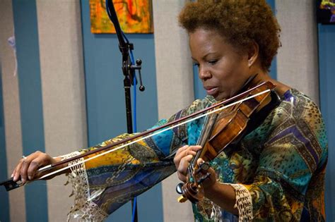 Jazz Violinist Regina Carter: Bringing 'Southern Comfort' To KPLU | KNKX