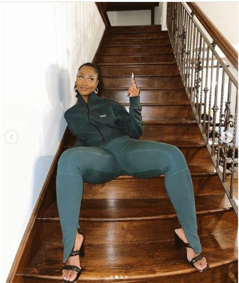 Singer Tems Wows Her Fans With Her Thick Thighs In New Hot Photos - Celebrities - Nigeria